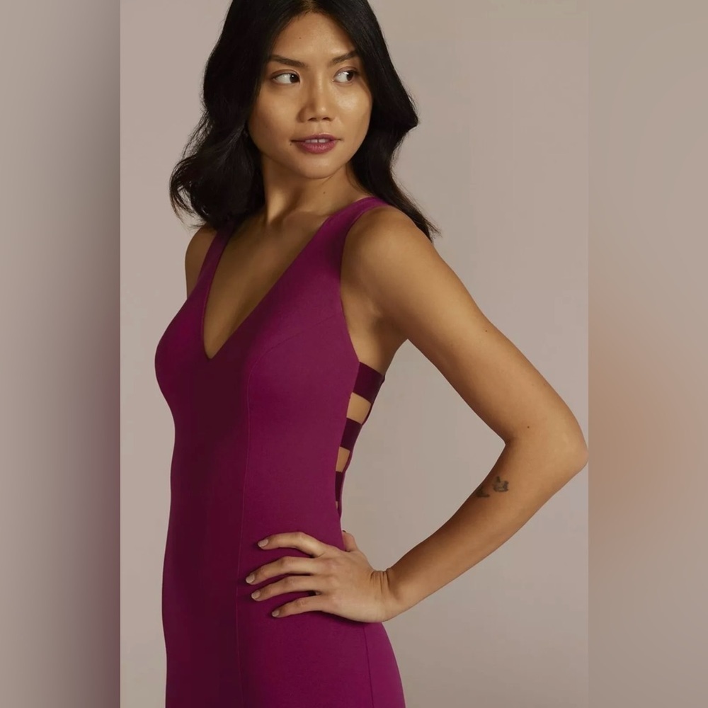 David Bridal Side Cut Outs Berry Crepe Sheath Women’s Dress Size 2